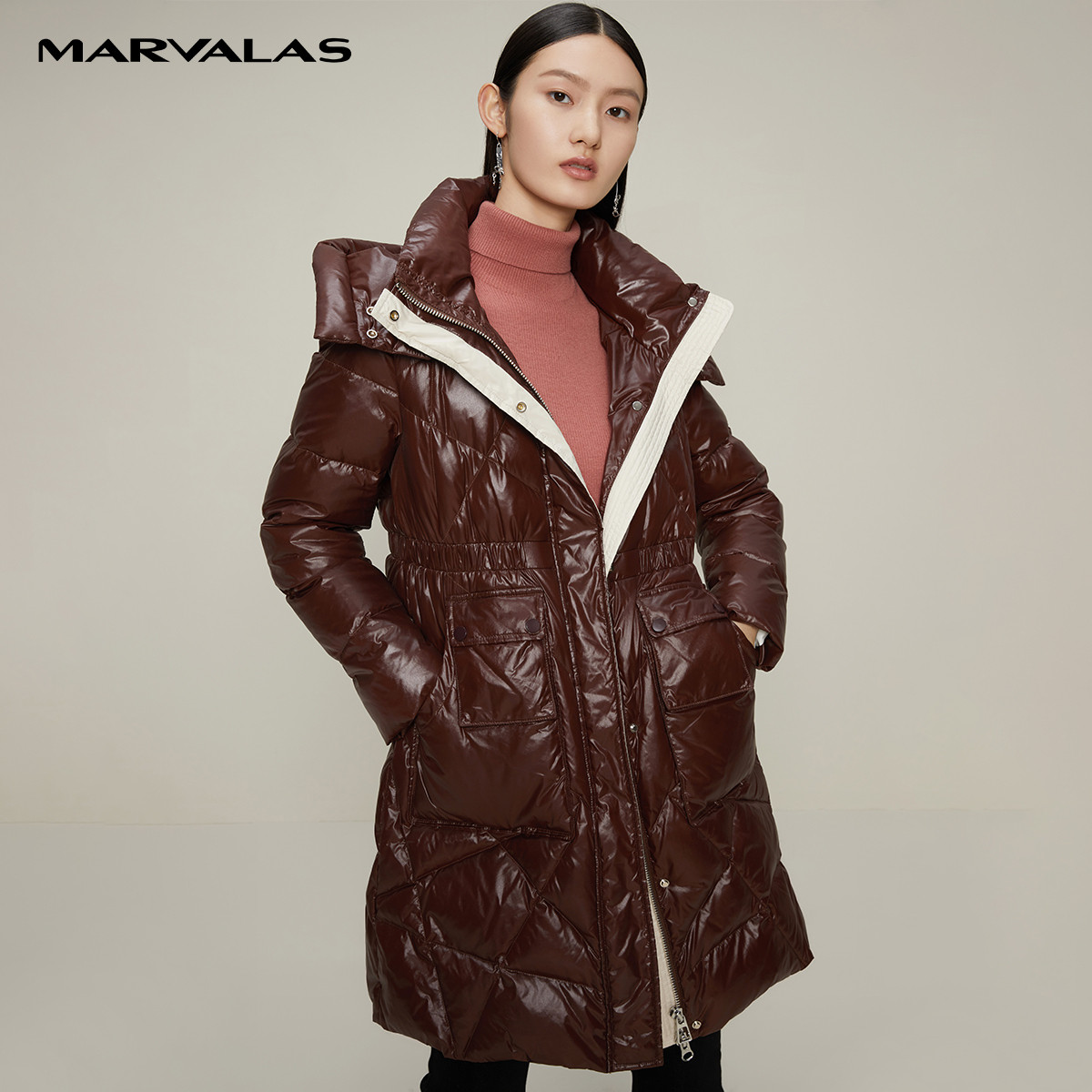 加厚连帽亮面羽绒服女冬季白鸭绒收腰显瘦百搭外套特卖D427300923