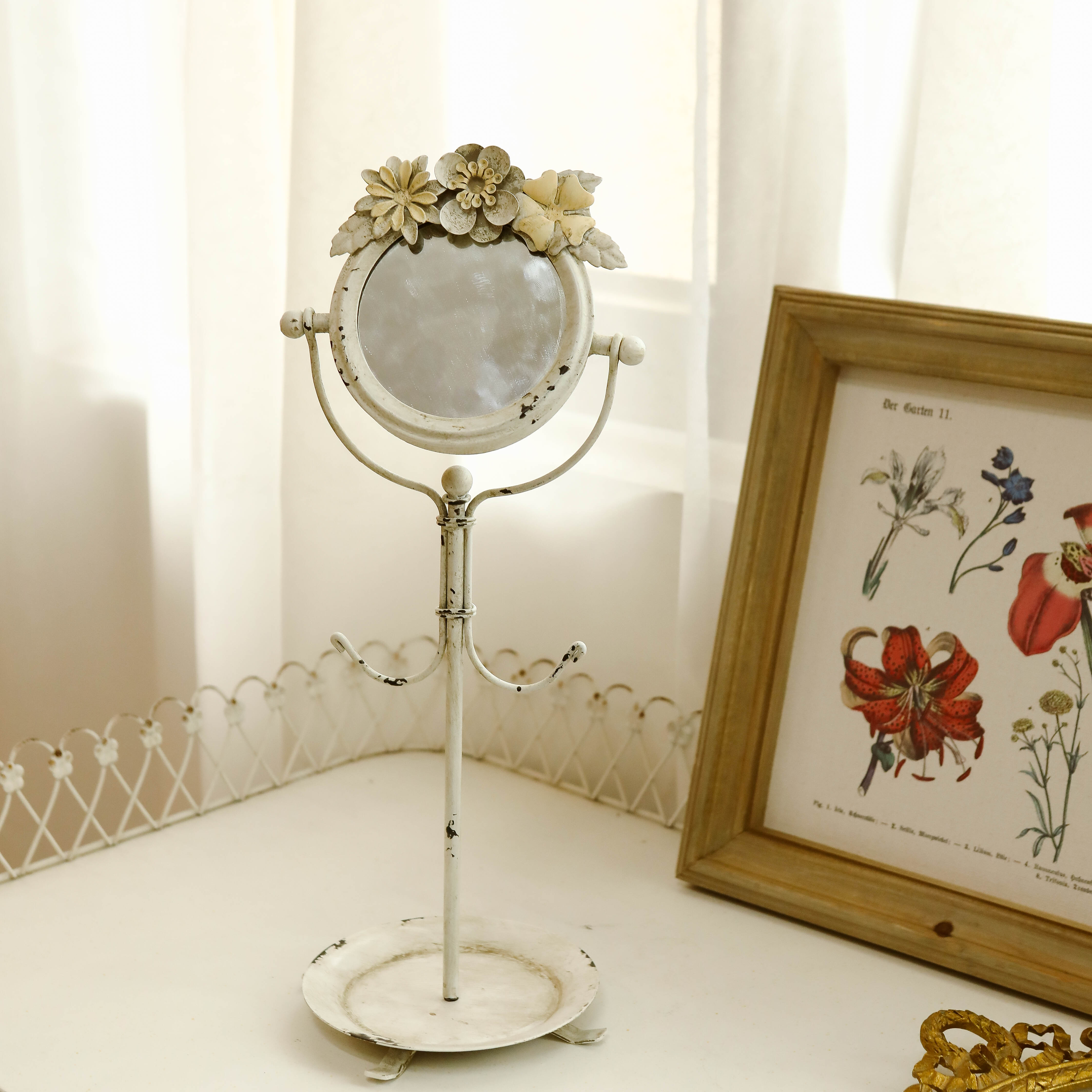 法式花朵装饰镜带托盘带挂钩的化妆镜首饰挂架复古白色桌面装饰