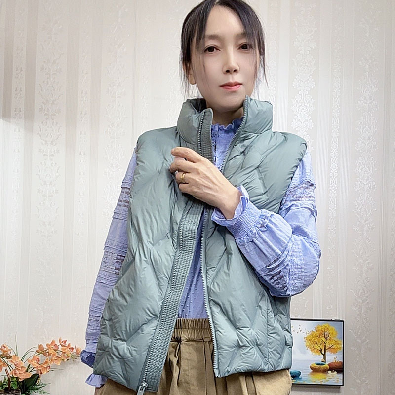 2025年秋冬季新款羽绒马甲女短款小个子保暖时尚百搭显瘦外套休闲