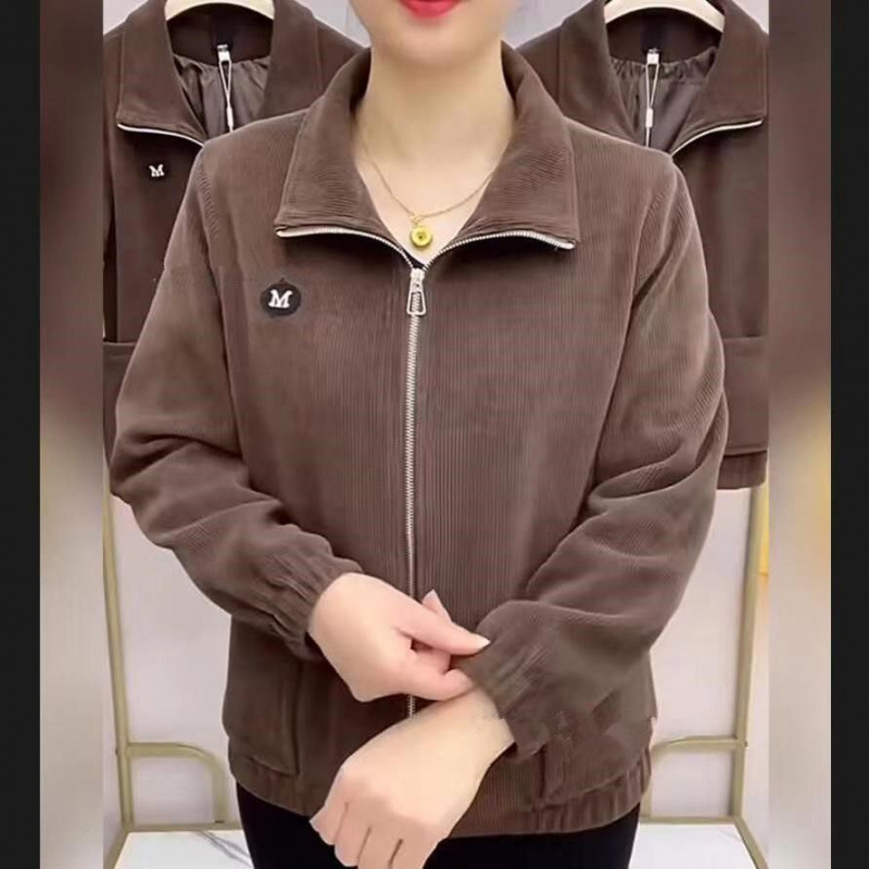 妈妈外套2024秋冬款灯芯绒外套女加绒中老年上衣宽松休闲纯色款