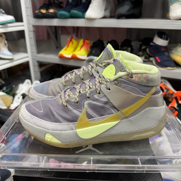 41码 kd13冰绿 市价2199 鞋底小磨损