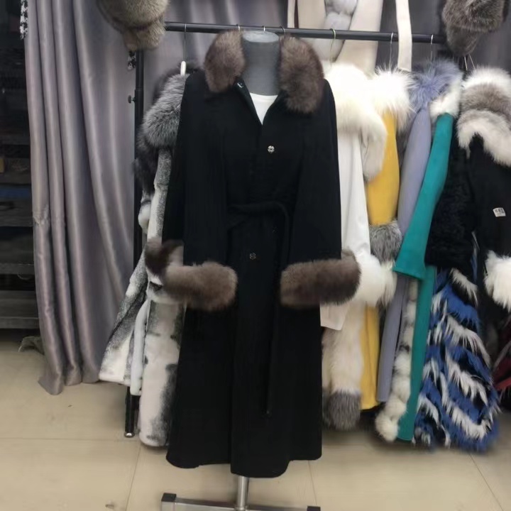 2023年新款时装走秀披肩双面呢大衣