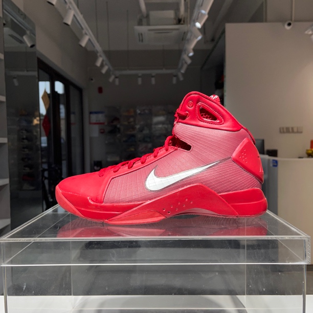 44码 hd08大学红 全新无盒44码 轻微做工瑕疵 稀有配色球鞋