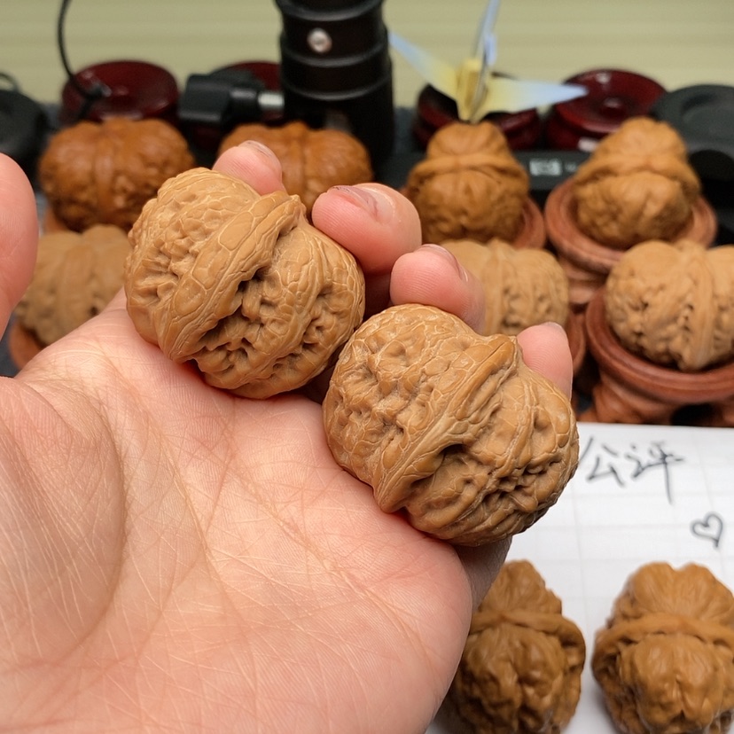 【闪购商品】文玩核桃吊坠1*人凡元-1379
