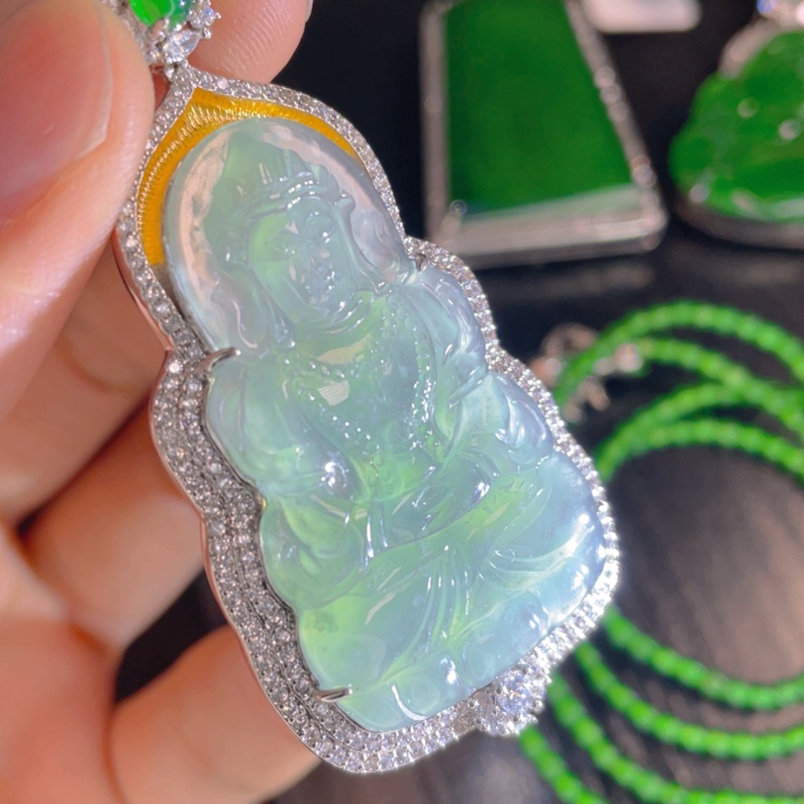 【闪购商品】翡翠颈饰未镶嵌