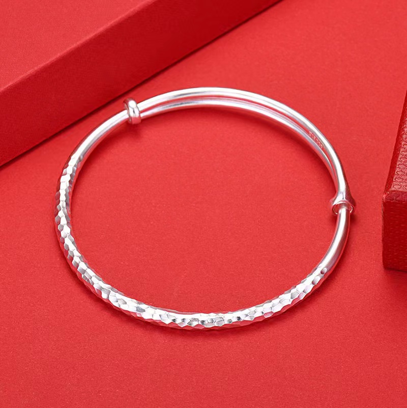 足银手镯  编号641：菱面锤纹手镯01