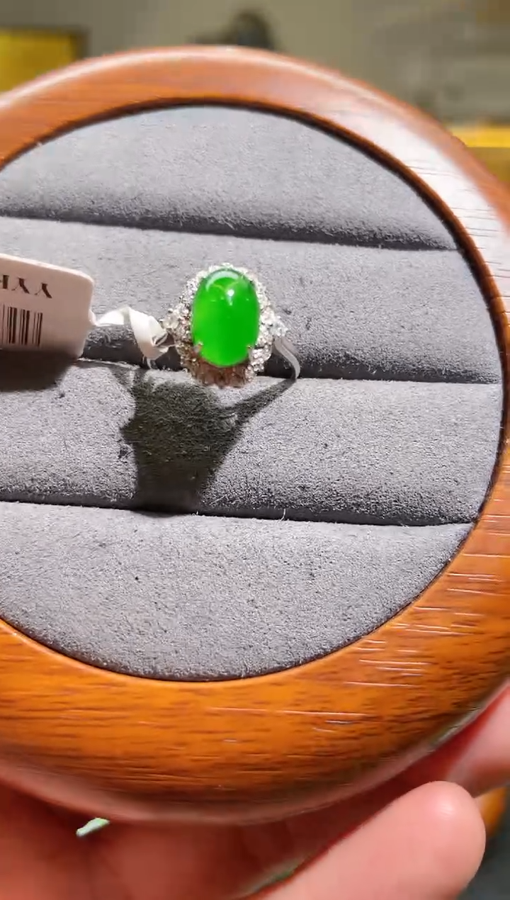 【闪购商品】翡翠戒指18K金镶嵌A123