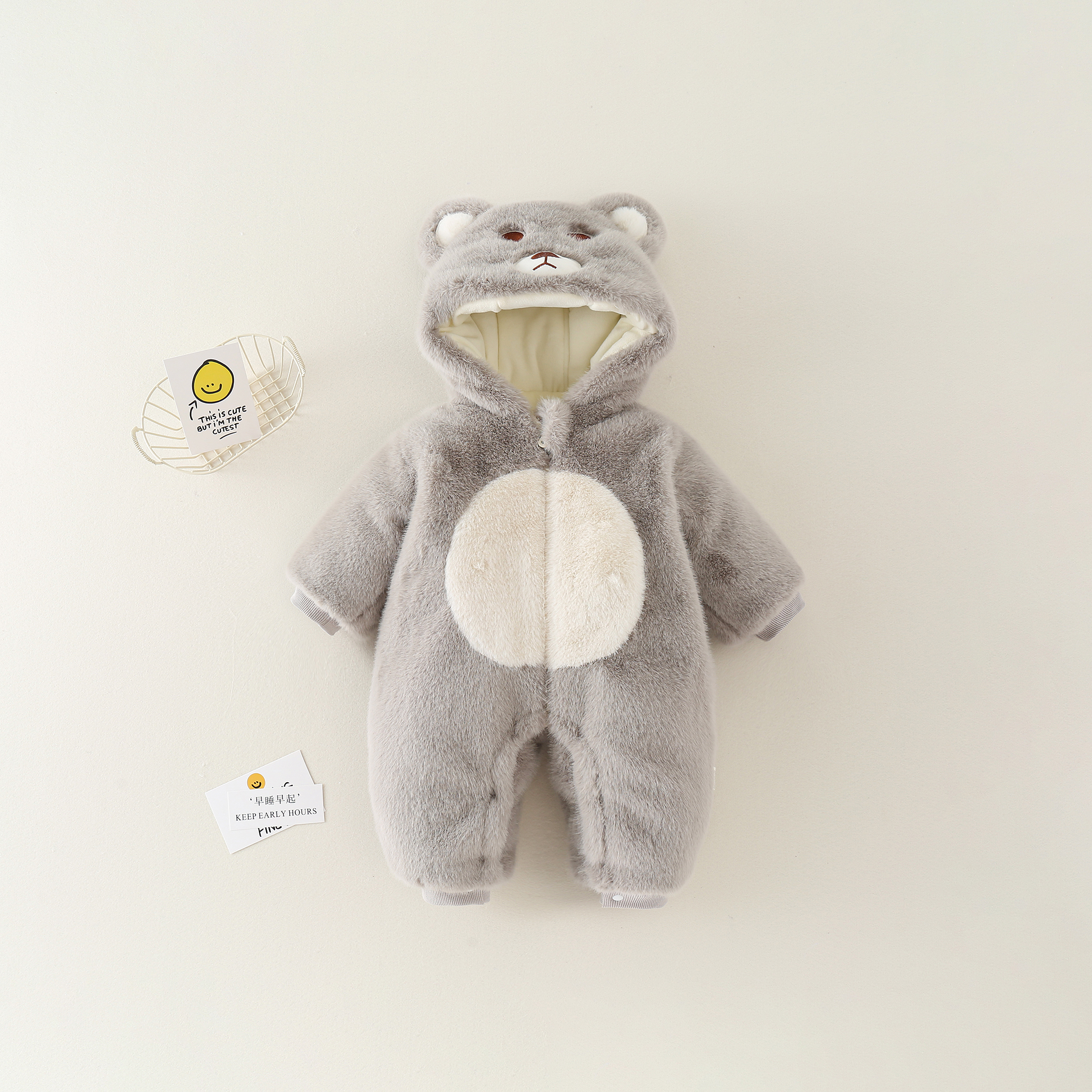 宝宝保暖连体衣儿童幼儿新生儿连帽加厚女宝婴童冬款秋冬季