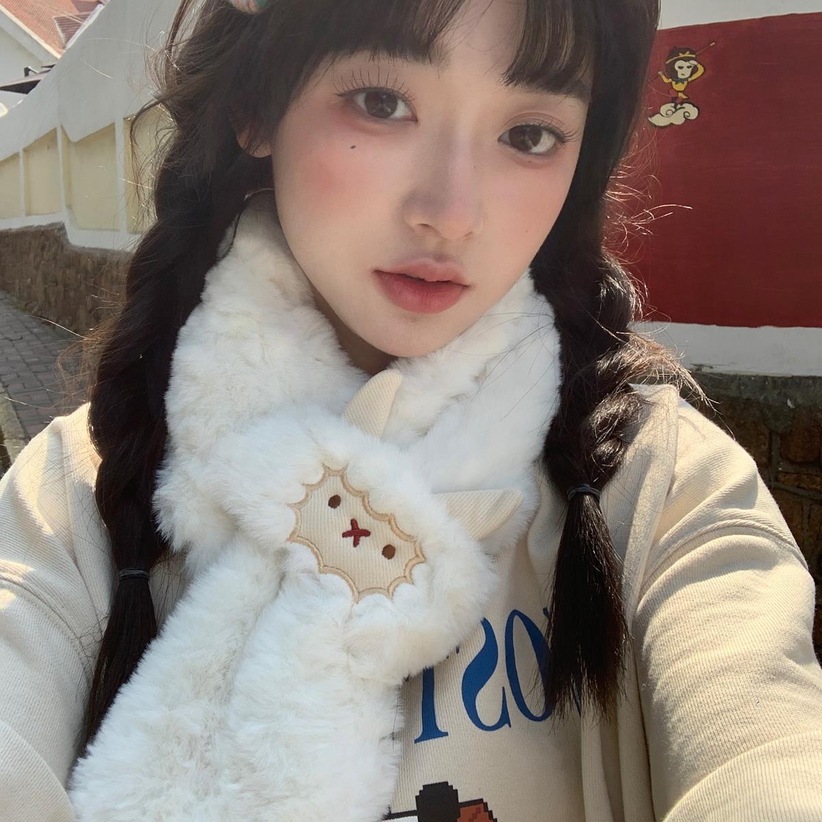 小众短款交叉围巾女生冬季保暖可爱围脖儿童毛绒时尚网红仿獭兔毛