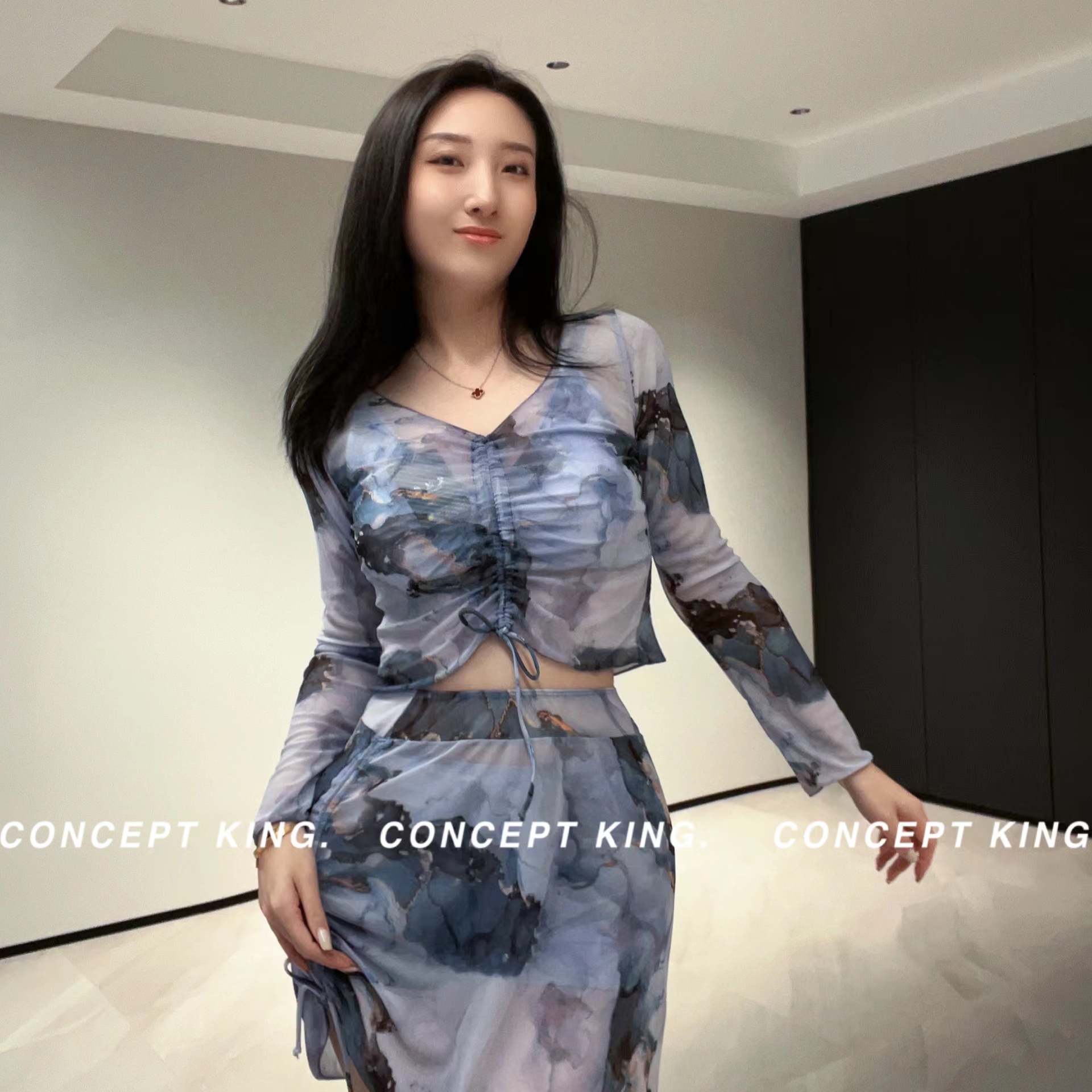 YX【比基尼四件套】显瘦时尚长袖遮肚性感气质AMW5279设计感修身