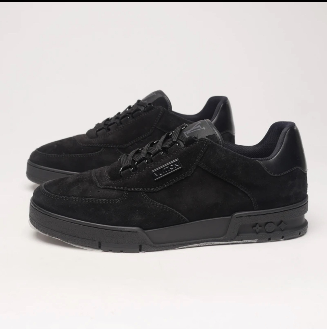 全新未使用 LouisVuitton/路易威登 lv trainer 黑色男鞋