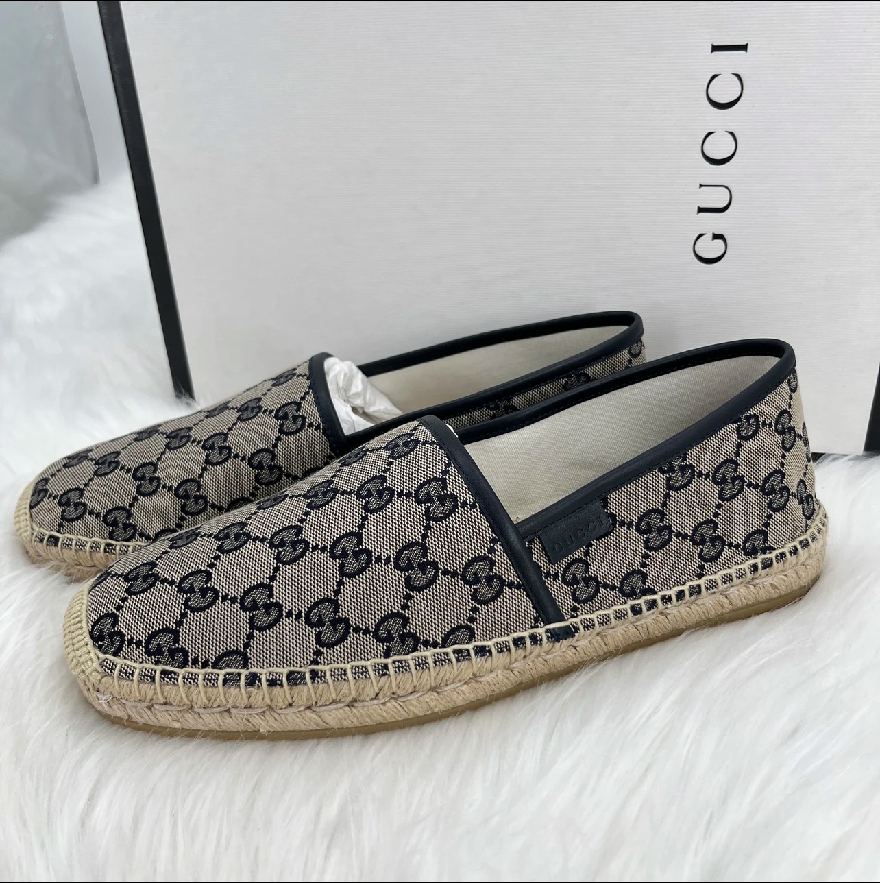 全新未使用 GUCCI/古驰 GUCCi古驰蓝色渔夫鞋