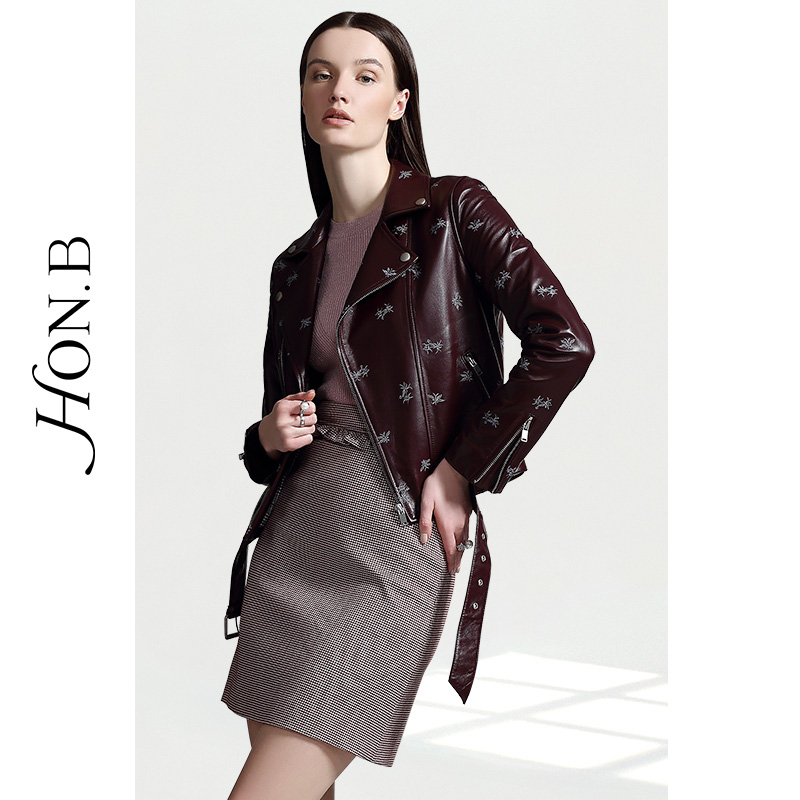 HONB红贝缇商场同款秋冬新款翻领皮衣时尚拉链款外套女上衣