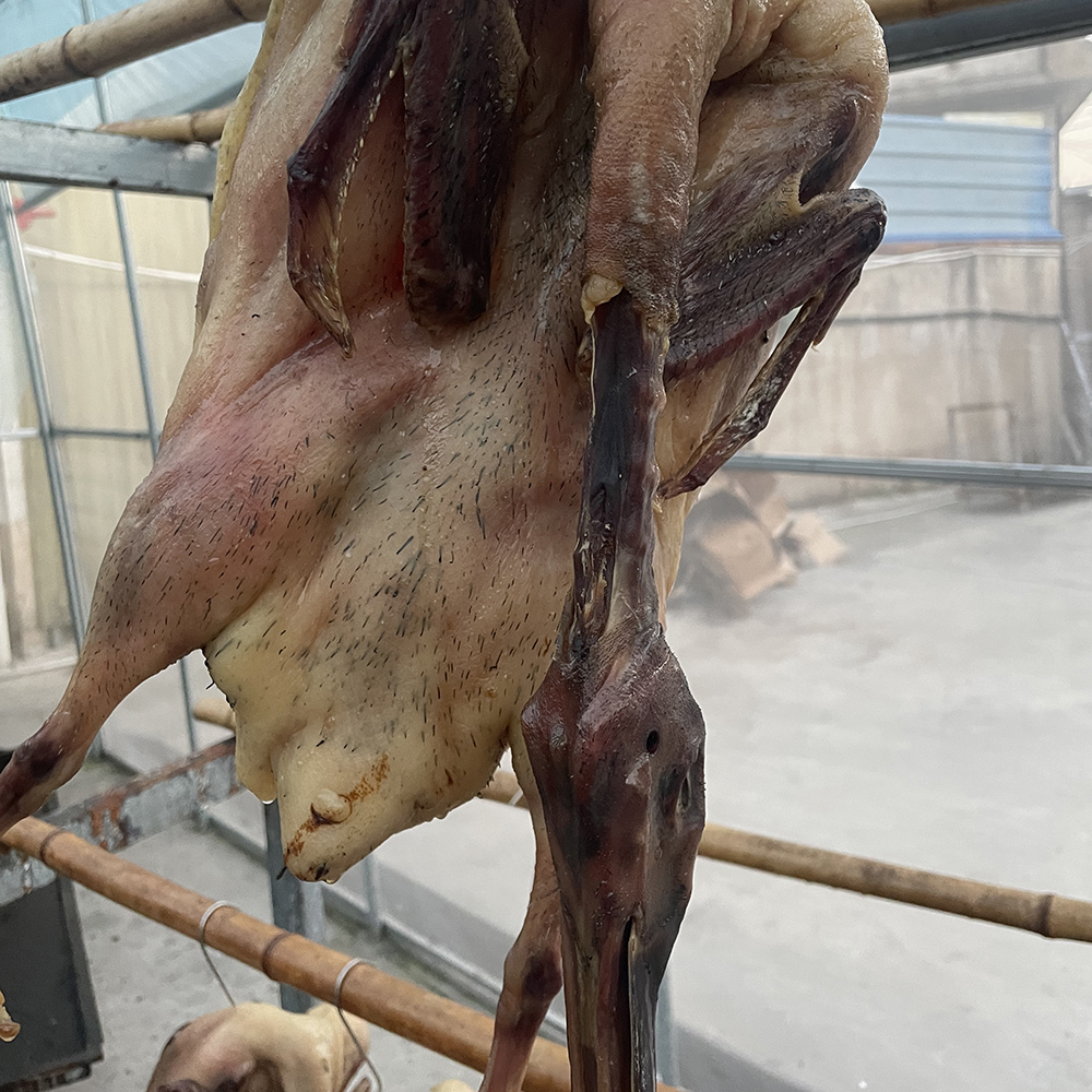安徽腊鸭咸鸭咸麻鸭散养手工自制日晒风干腊味食用1只