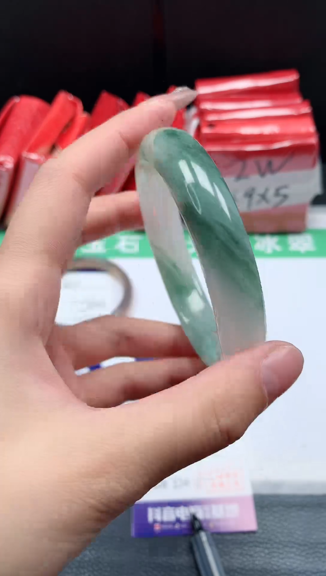 【闪购商品】石英质玉手镯未镶嵌16A301-60+