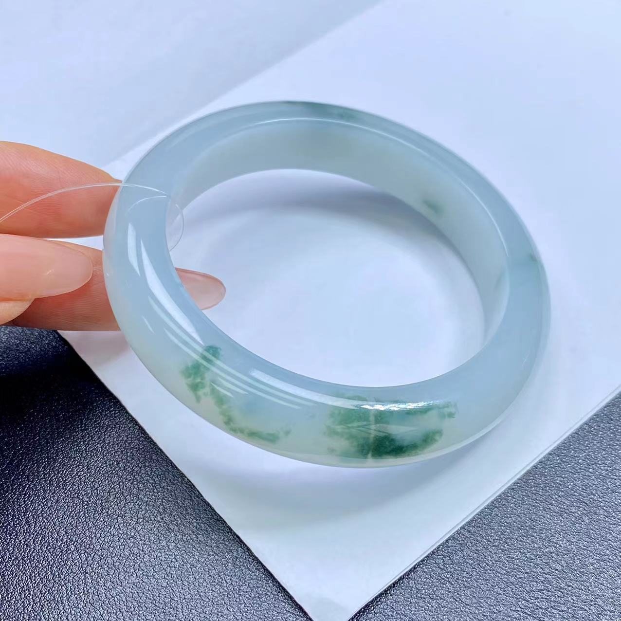 缅甸天然A货翡翠飘花手镯平安镯女款百搭白手镯