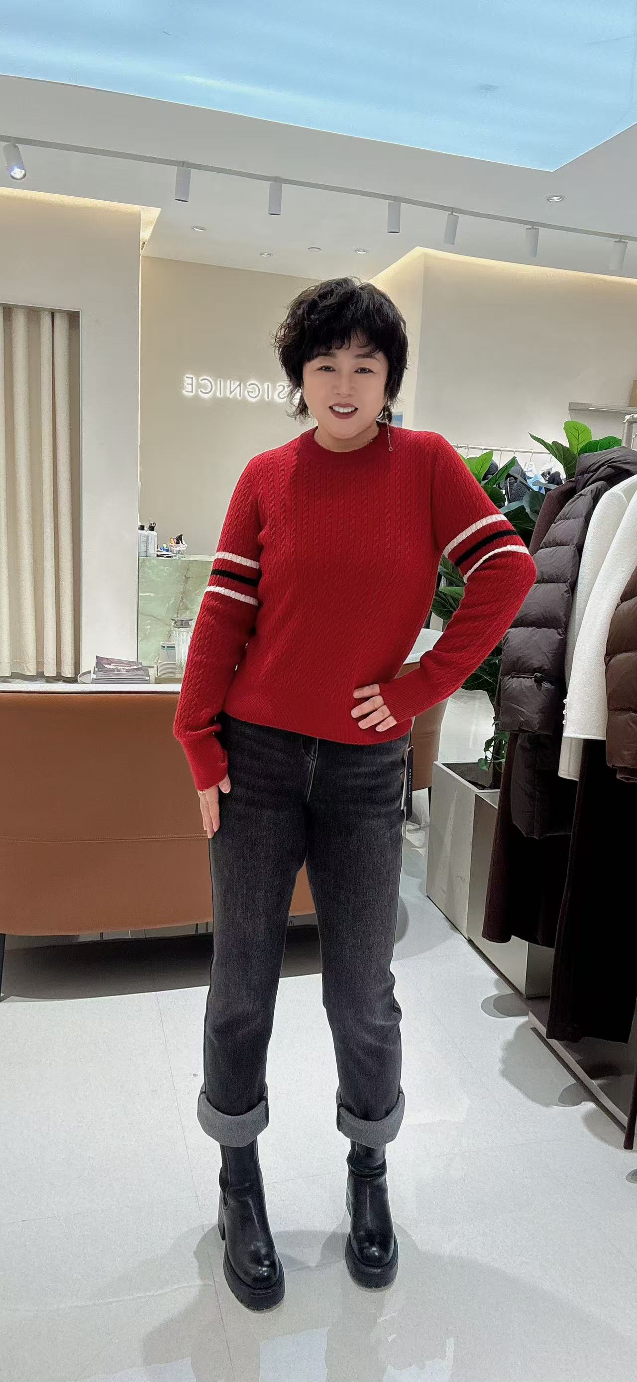 迪家红色针织毛衫