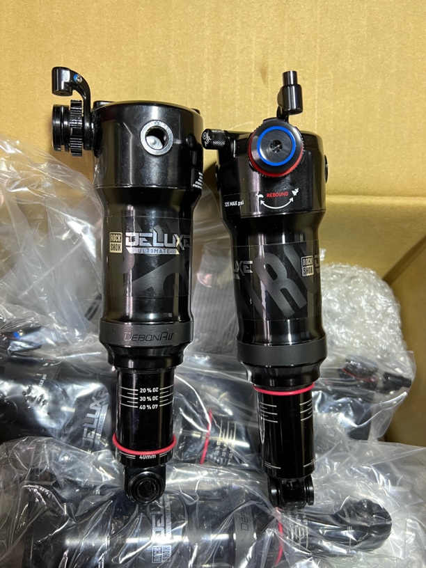 165x40耳轴直装后胆Rockshox Deluxe  ultimate 165*40线控后胆