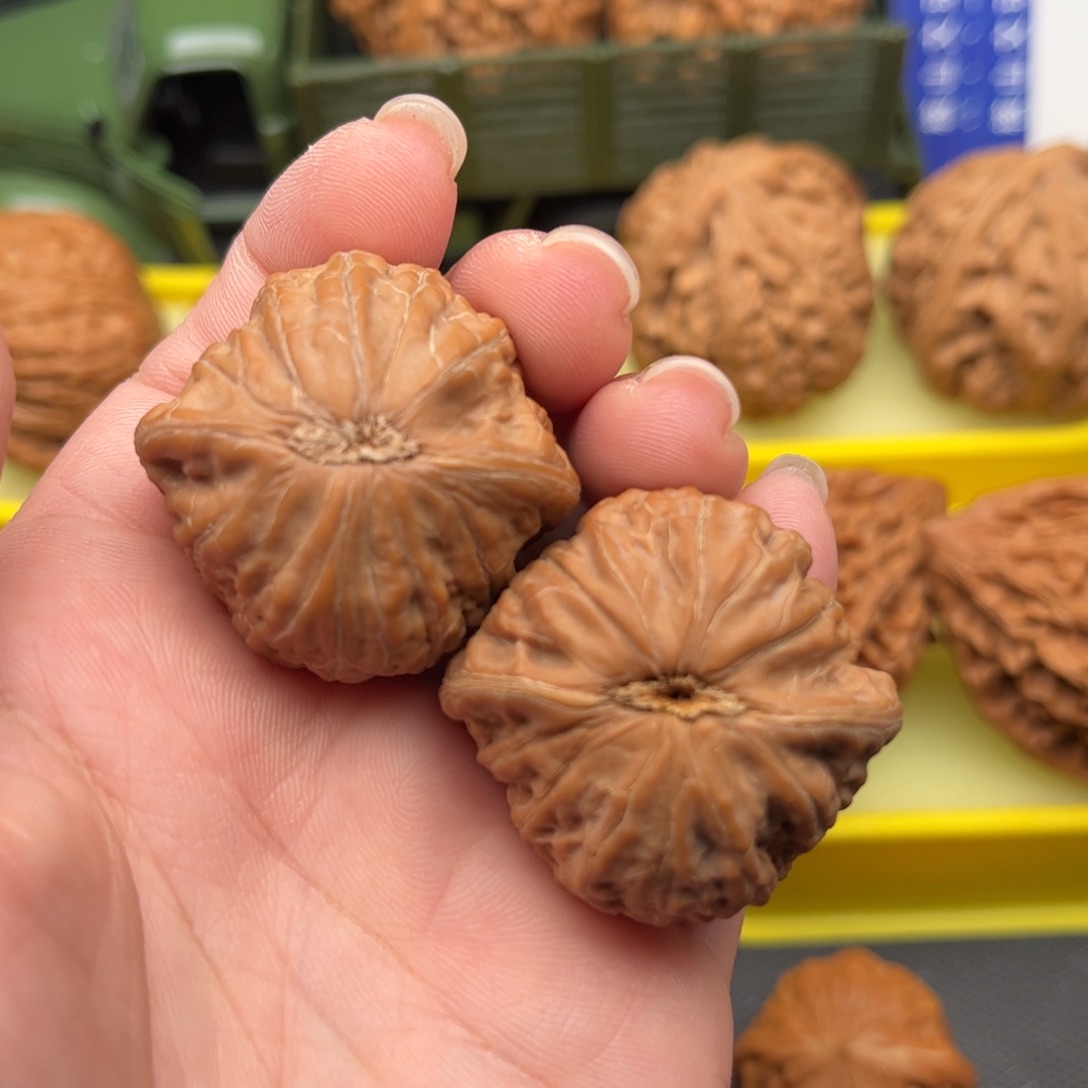 文玩核桃把件铁锤妹妹全品35