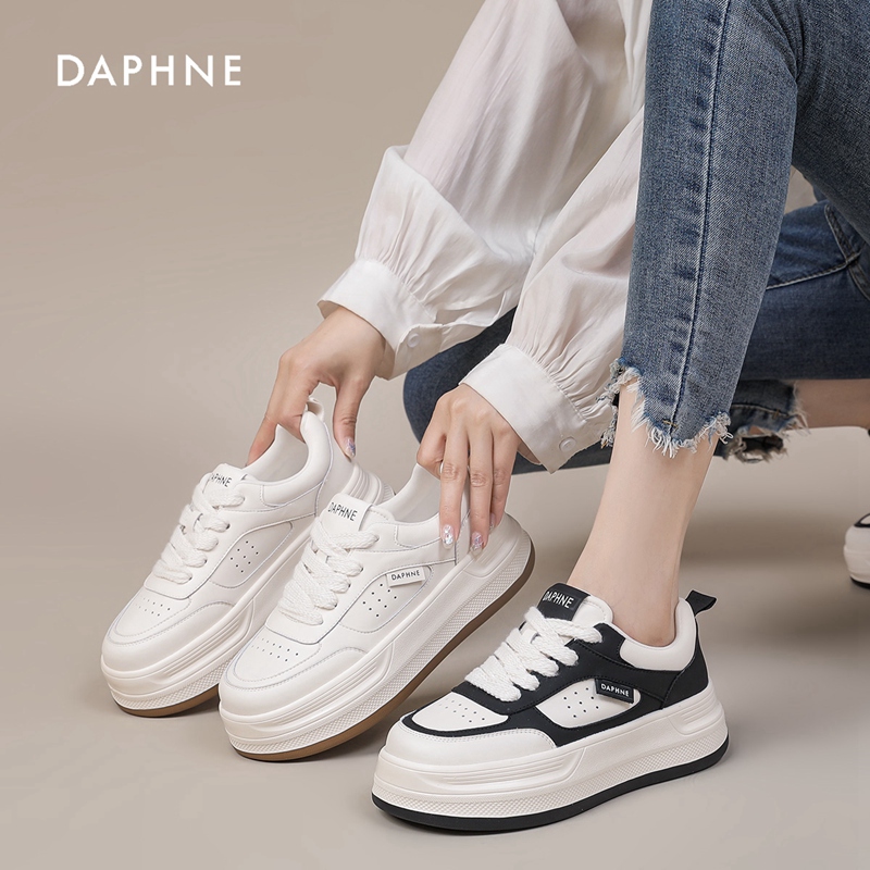 Daphne/达芙妮新品小白鞋百搭时尚ins小众圆头板鞋增高显瘦5212WZ