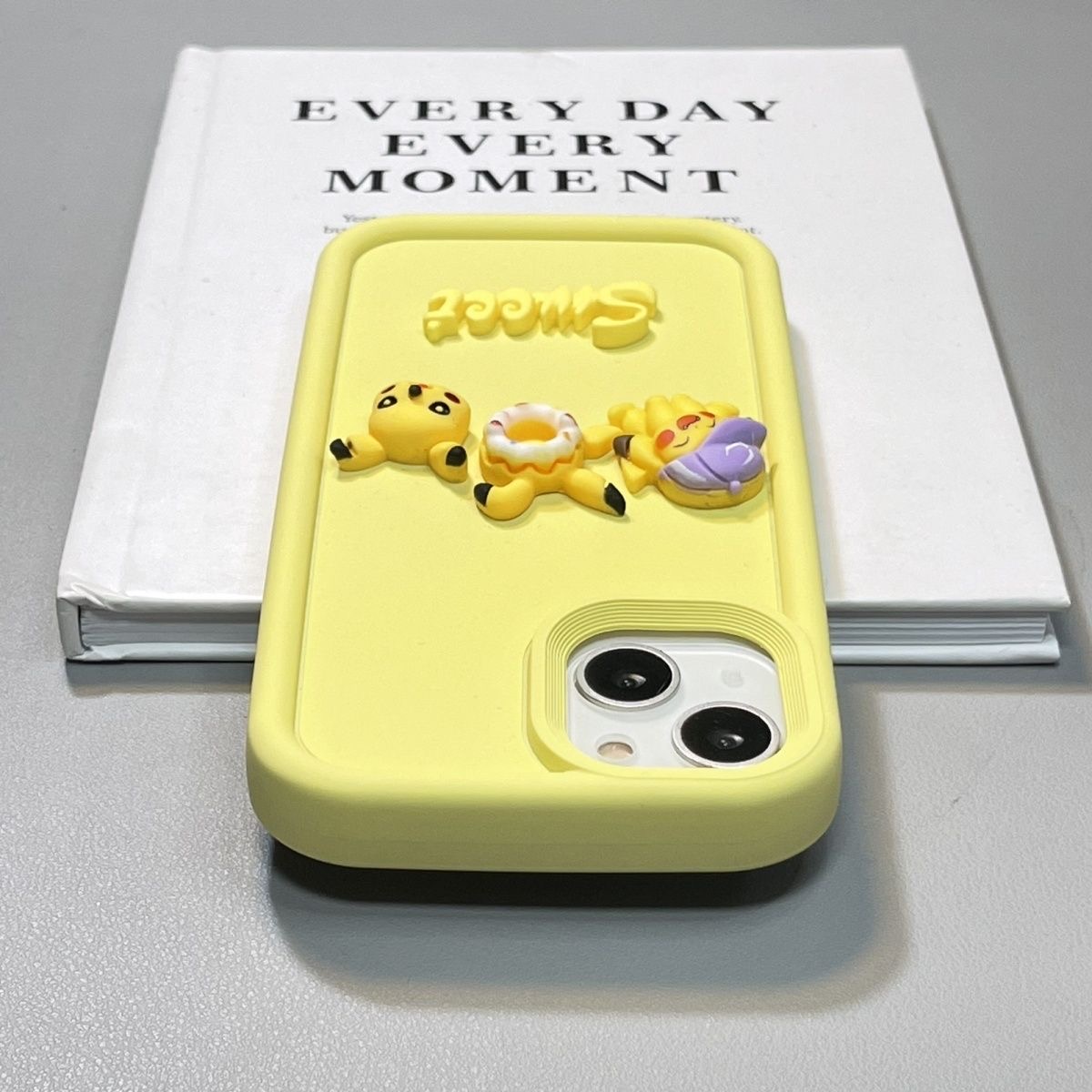 甜酷风立体皮卡丘适用苹果13手机壳iPhone14Promax肤感11软12防摔