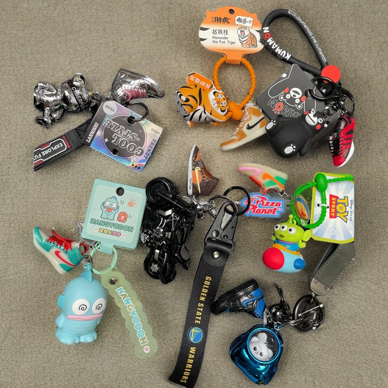 【拍一拆二】高奢升级款动漫卡通钥匙扣创意礼品