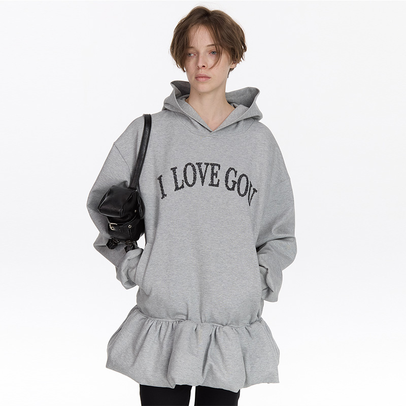 LYUOCHENG早秋休闲“I LOVE GOU”珠片绣花苞宽松连帽卫衣