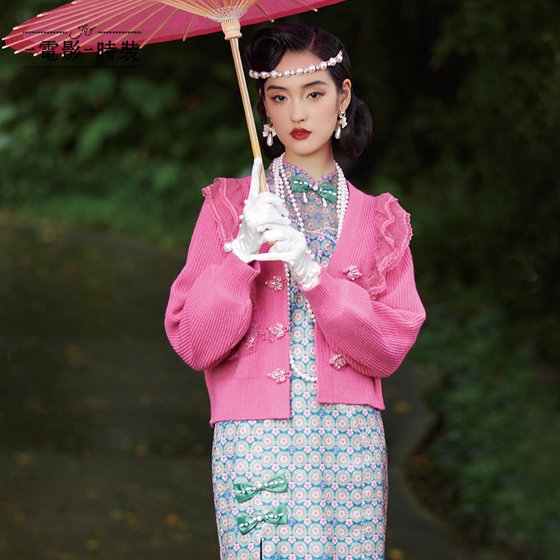 【千颂妮专享】电影时装冬季新品国风绣花开衫针织毛衣FCBM147672