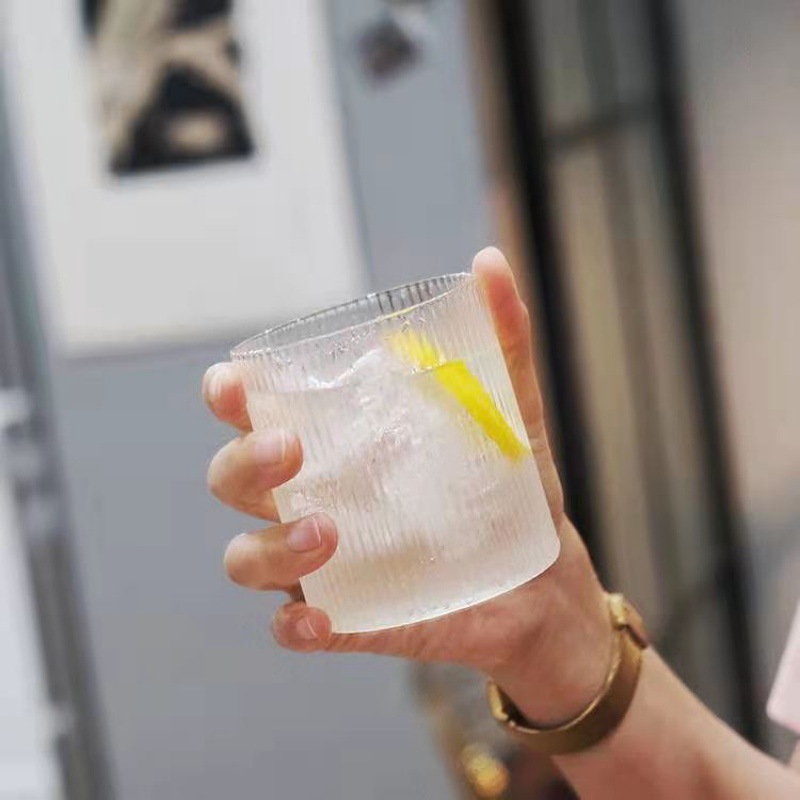 竖纹玻璃杯ins风高硼硅玻璃水杯创意酒杯果汁杯北欧风杯子锤纹水
