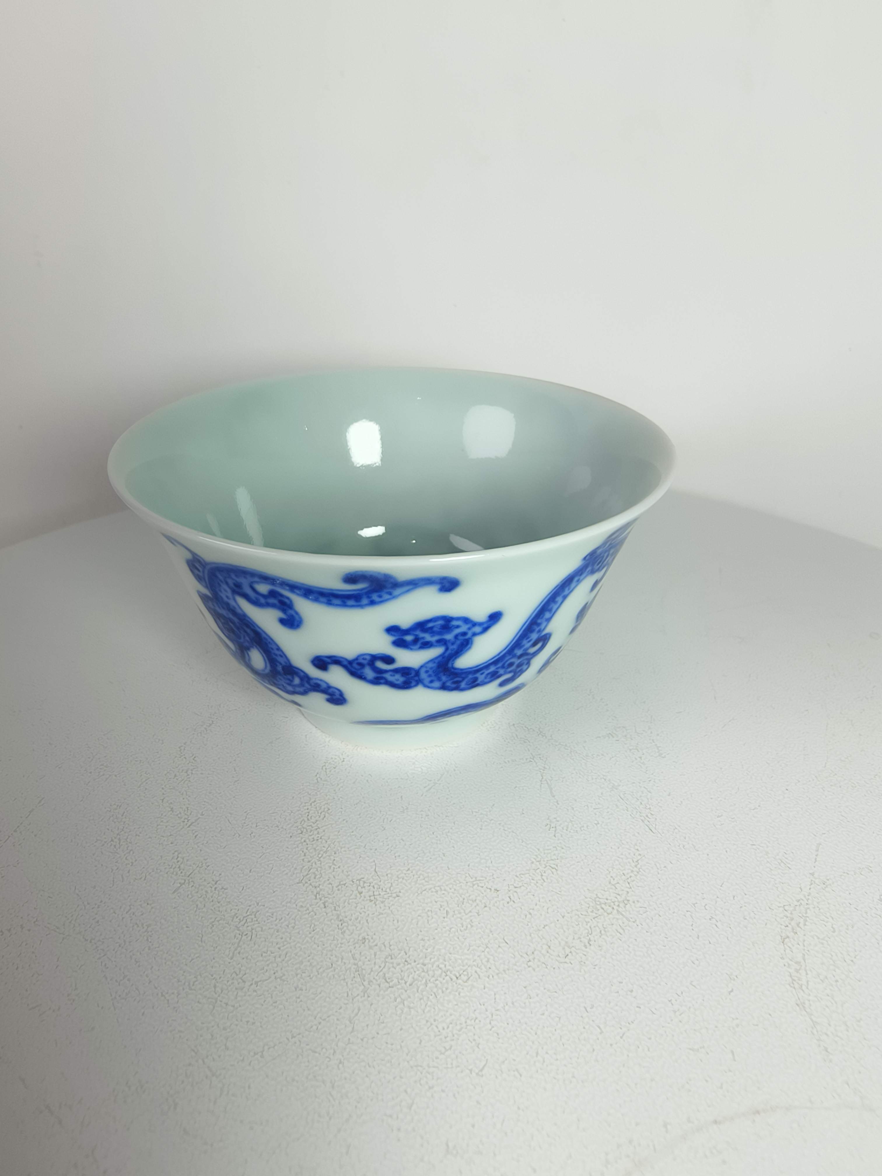 纯手工仿清乾隆九龙螭龙撇口主人杯青花瓷