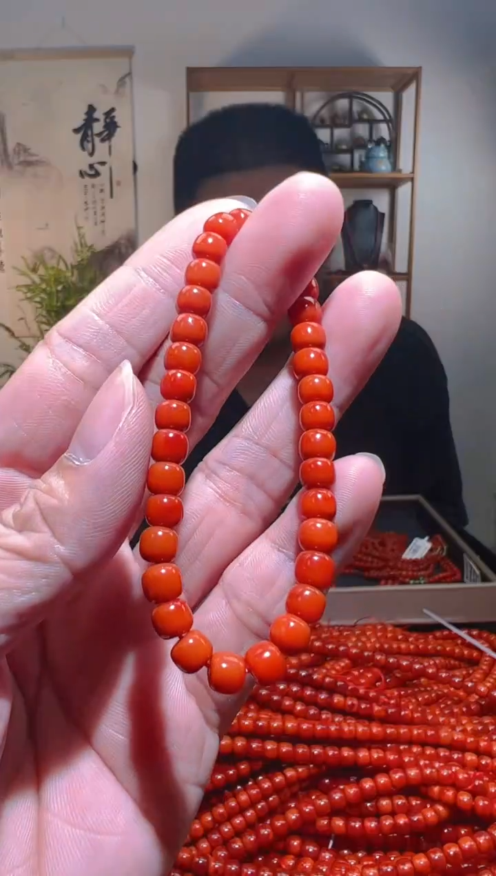 【闪购商品】南红玛瑙单圈手串未镶嵌一条约6mm 多样性发货     29