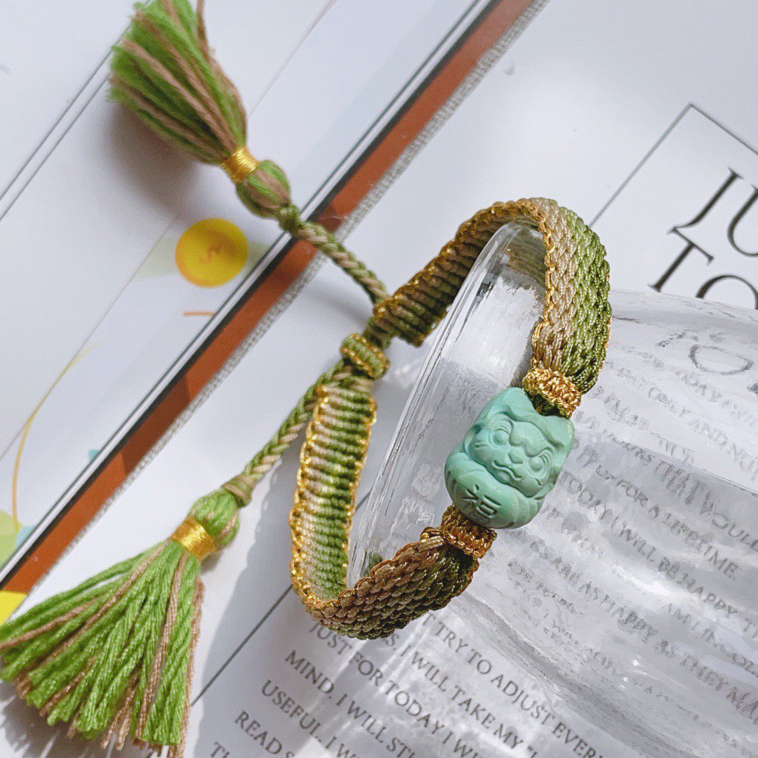 醒狮福袋天然原矿绿松石高瓷高色精工雕刻手工编绳