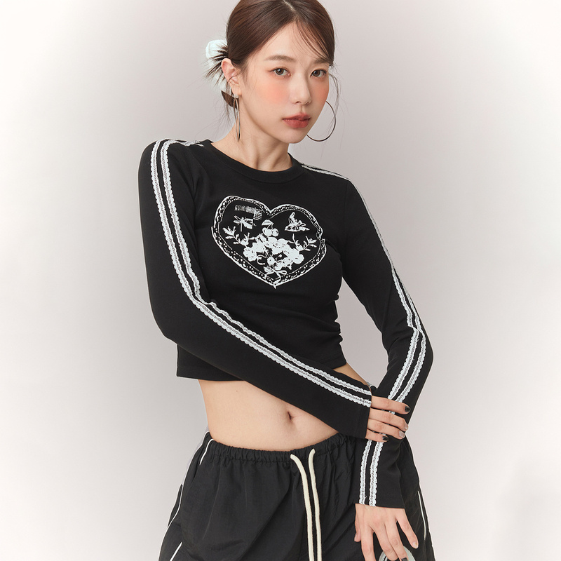 CHUU爱心植物系印花设计蕾丝边拼接修身款辣妹T恤EHA3005W