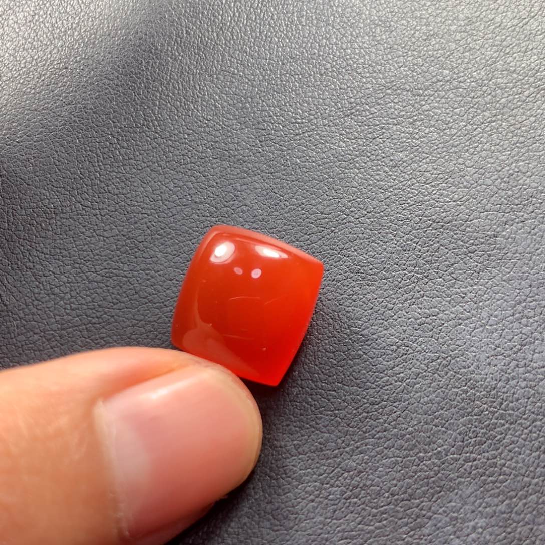 南红玛瑙冰红蛋面未镶嵌