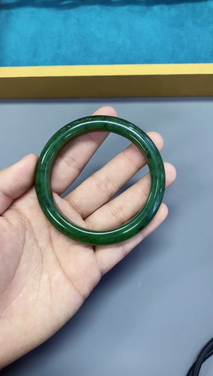 【闪购商品】和田玉手镯未镶嵌SZ55   60