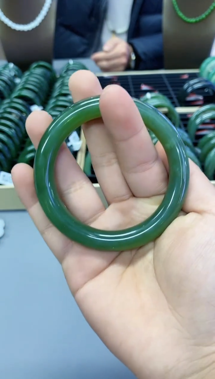 【闪购商品】和田玉手镯未镶嵌SZ56