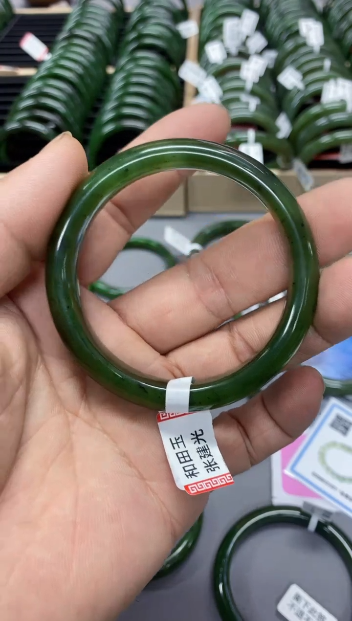 【闪购商品】和田玉手镯未镶嵌SZ55  57.3