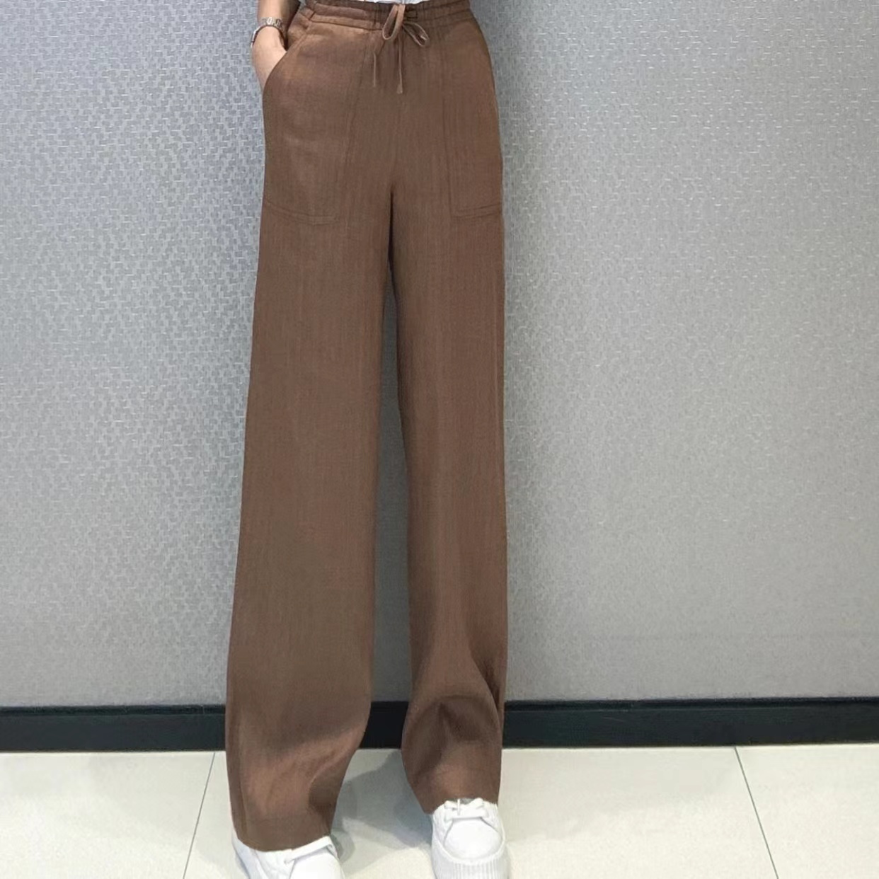 【哥弟】复古显瘦时尚休闲百搭垂感亚麻松紧直筒裤女 1100464