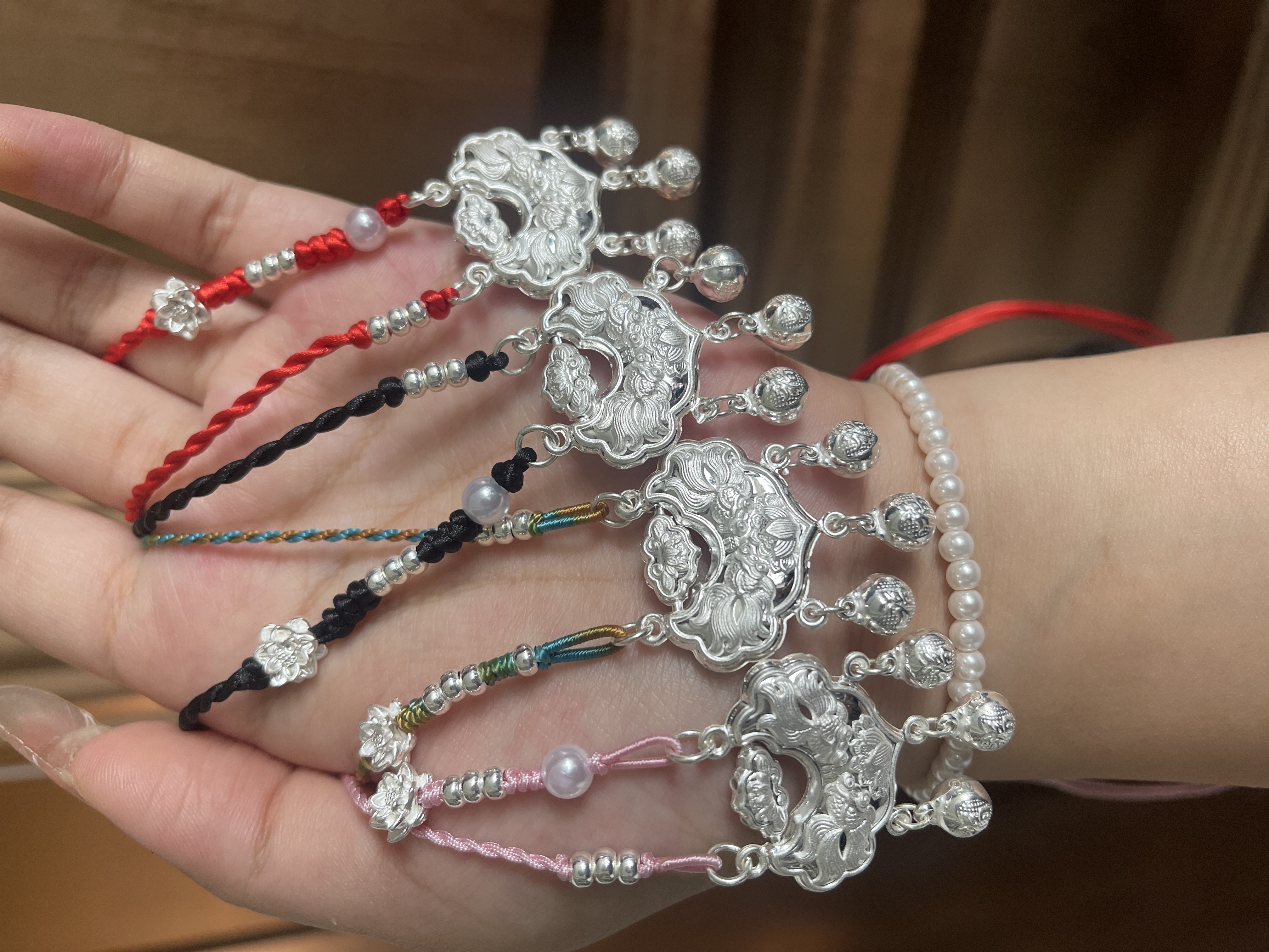 吊坠足银 足银999双鱼锦鲤锁莲花铃铛吊坠民族风精致好运锦鲤项链