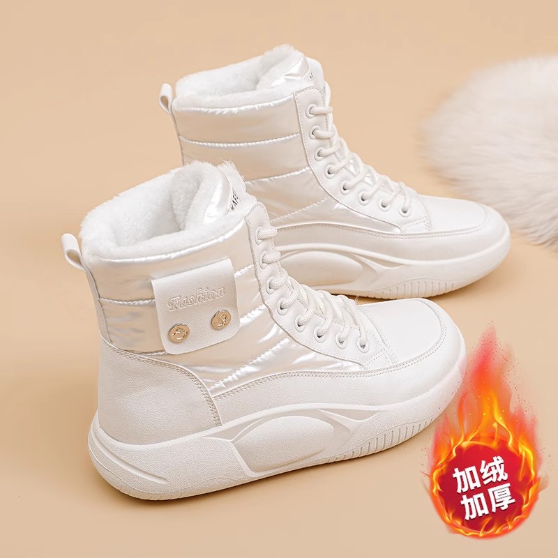加绒高帮棉鞋雪地靴冬季新款加绒女鞋时尚百搭保暖防滑运动鞋短靴