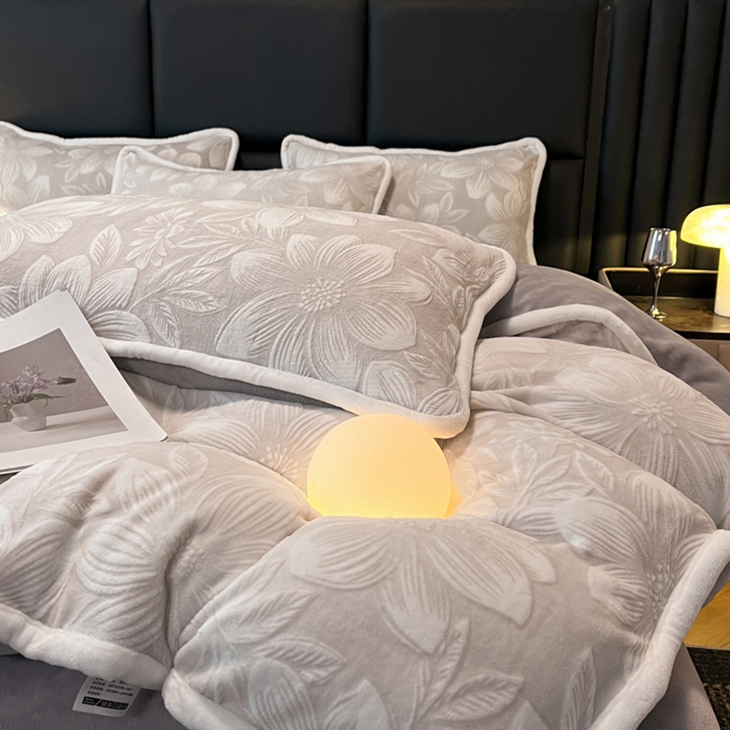 【直播间1号同款链接三件套】新款雕花牛奶绒四件套加厚保暖