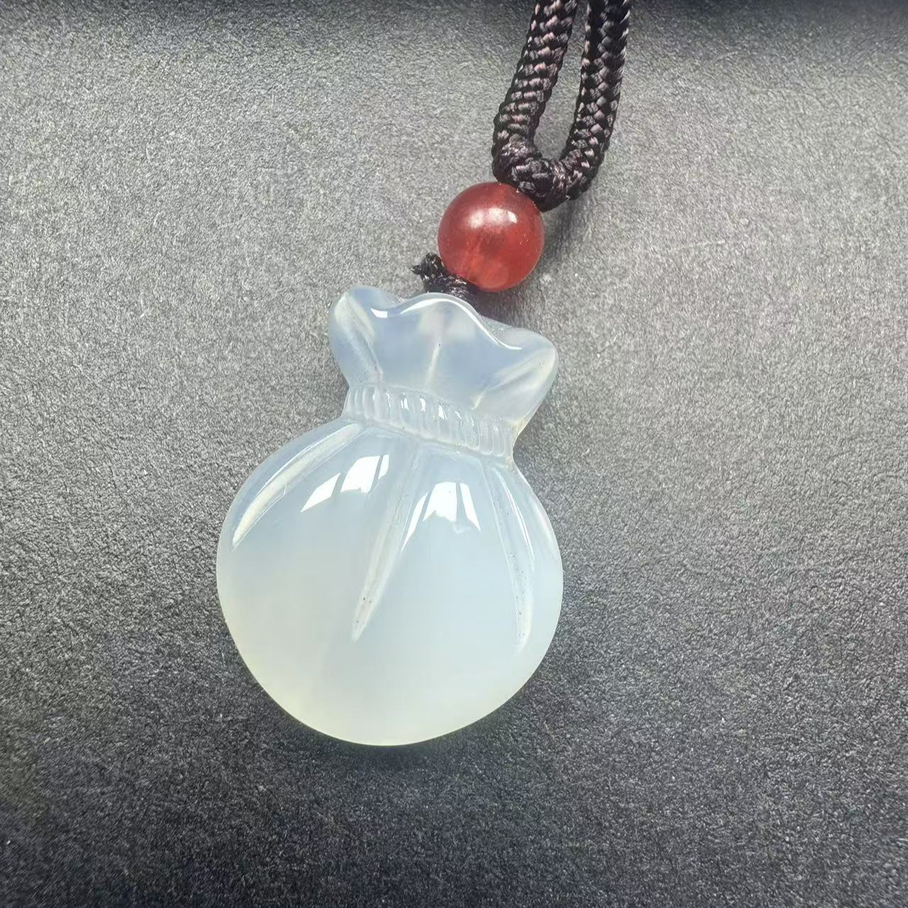 时尚精致完美 小福袋吊坠 配送精美手工绳