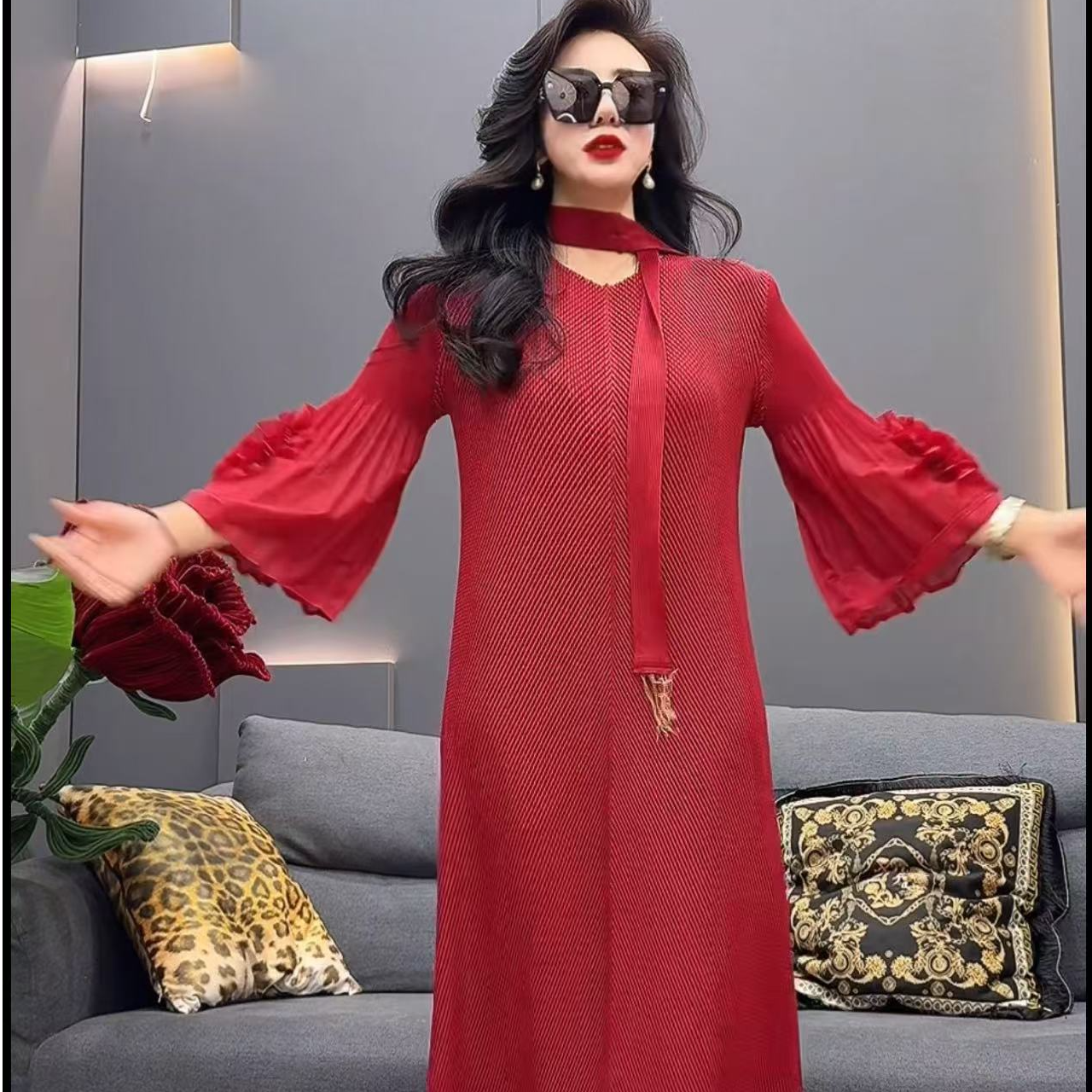 【美添】新款盘花龙鳞褶皱显瘦长款裙（送腰带）