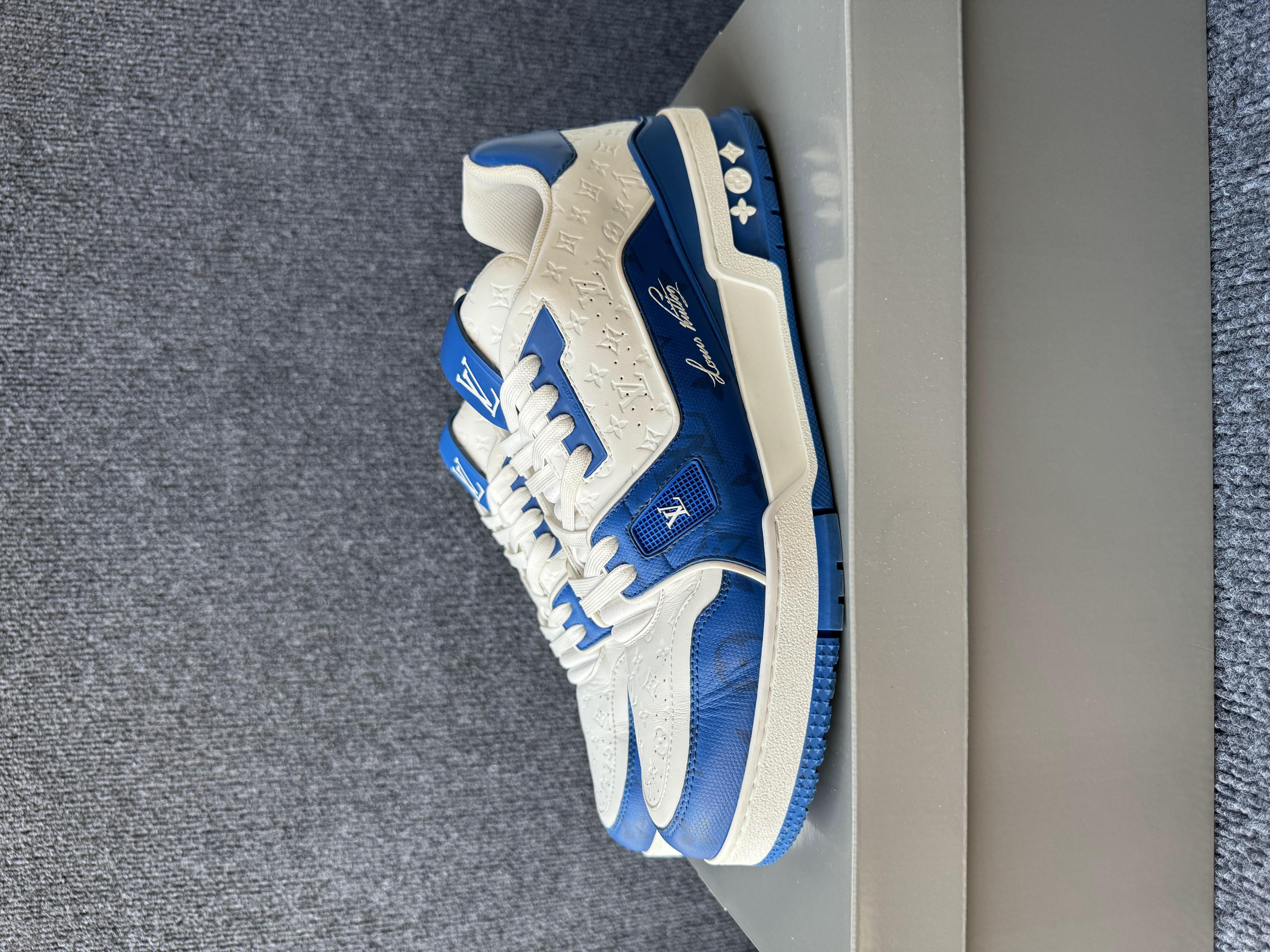 95新 LouisVuitton/路易威登 44码 trainer 白蓝 压纹 板鞋
