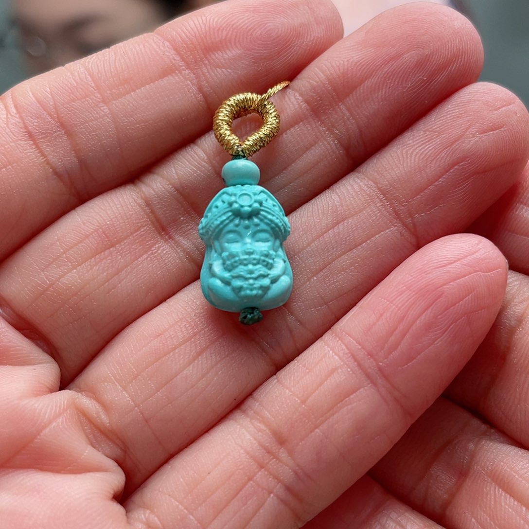 绿松石颈饰未镶嵌