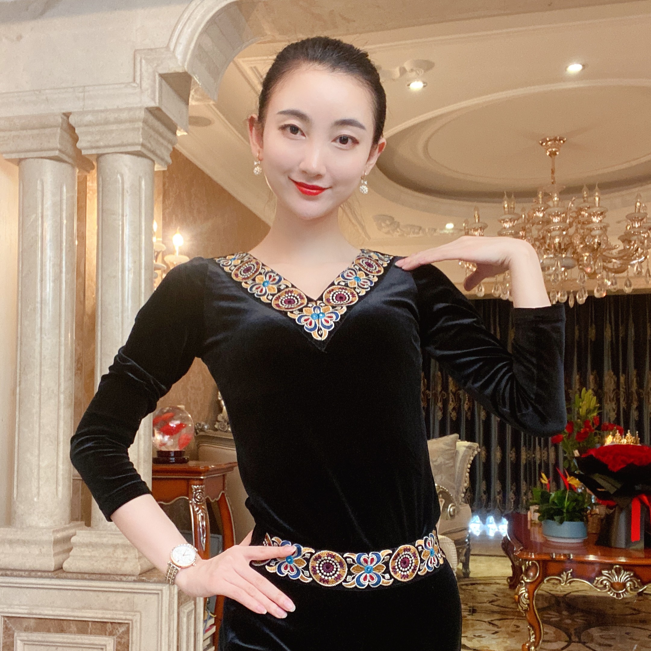 舞蹈形体训练服礼仪健美操广场舞跳操练功思娴刺绣舞服098/145 Z