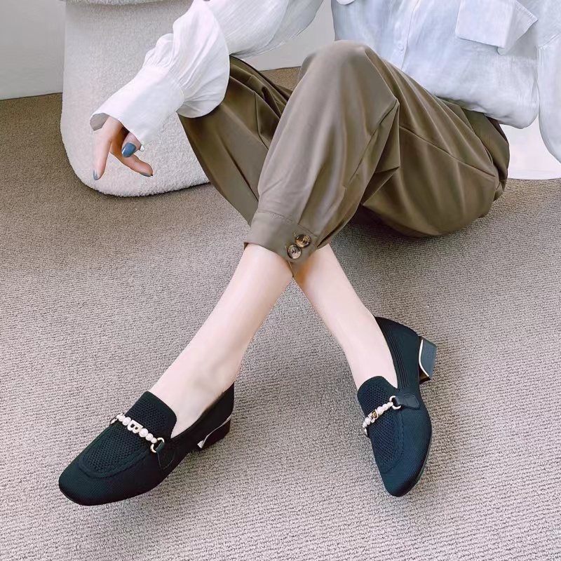 8852深口时尚百搭低跟春季春夏单鞋针织舒适方头女鞋。