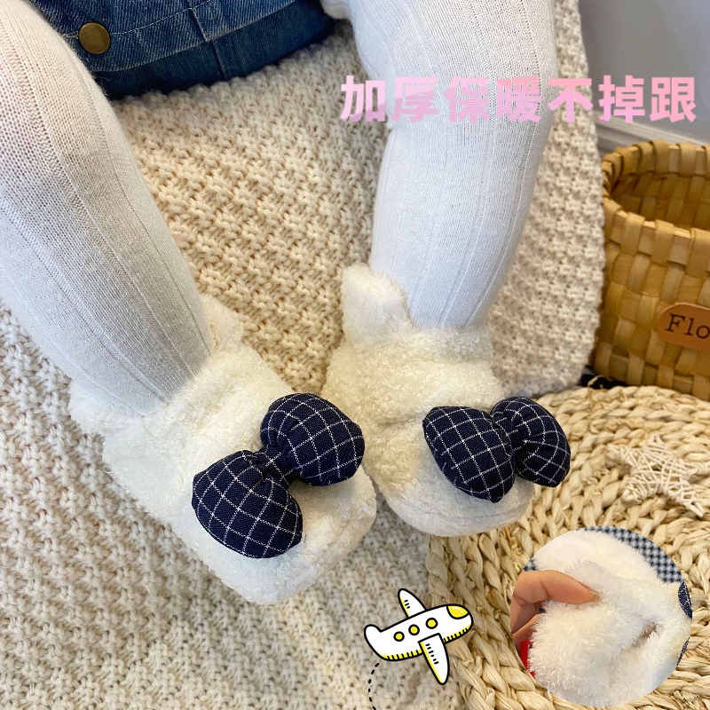 秋冬新生婴儿鞋0-3-6月1岁男女宝宝棉鞋学步加绒软底不掉保暖鞋