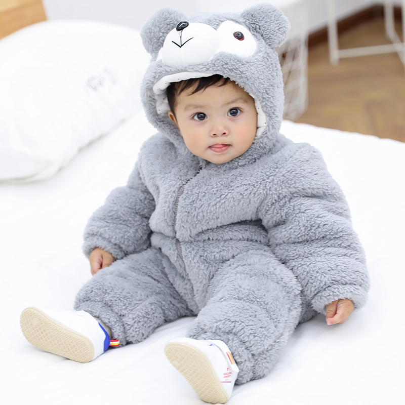 婴儿连体衣秋冬季宝宝冬装0-3-6月加厚新生儿初生外出保暖抱服潮9