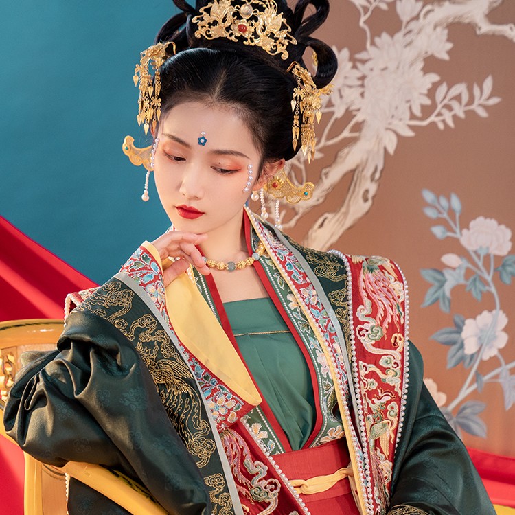 重回汉唐  子衿  宋制齐腰大衫霞帔汉服仪式中国风